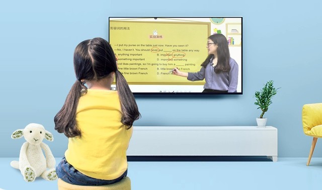 爱奇艺电视果“AI+投屏” 打开儿童在线教育新窗口 